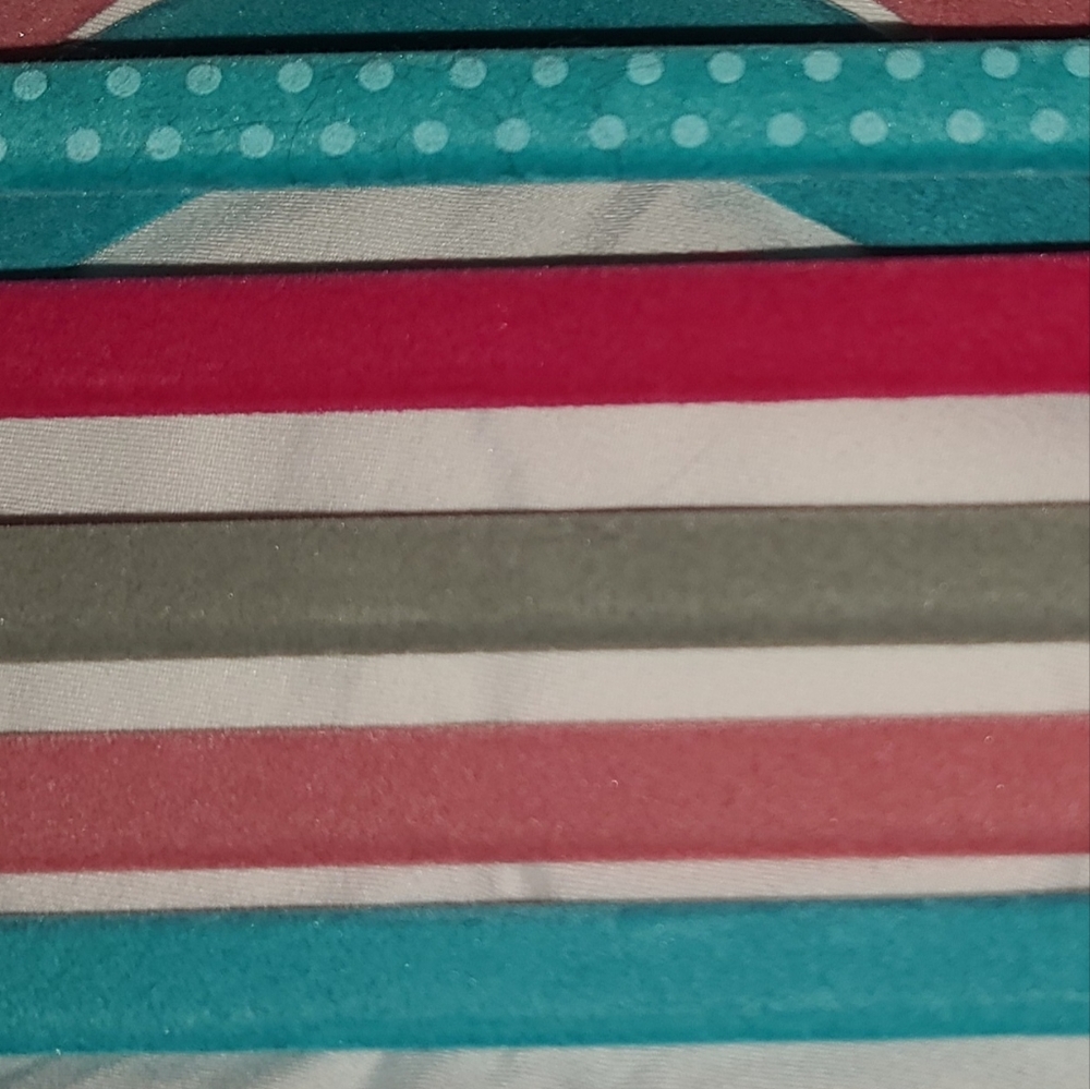 Child size hangers. Bundles of **.